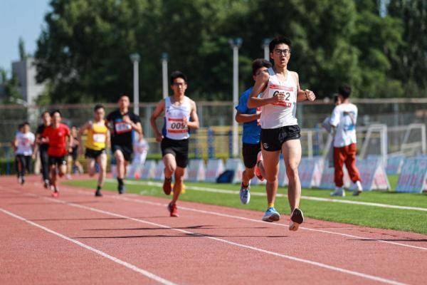 高校高水平运动队招生新政 门槛抬高的背后与应对之道